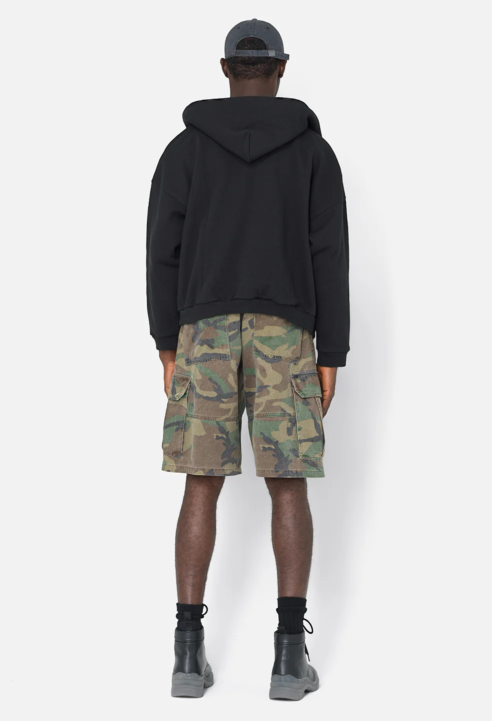 Frances Full-Zip / Black - Image 5