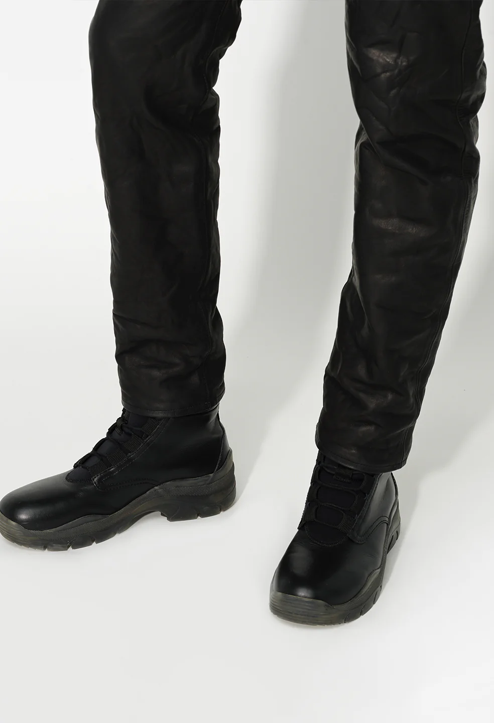 Leather Daze / Black - Image 7